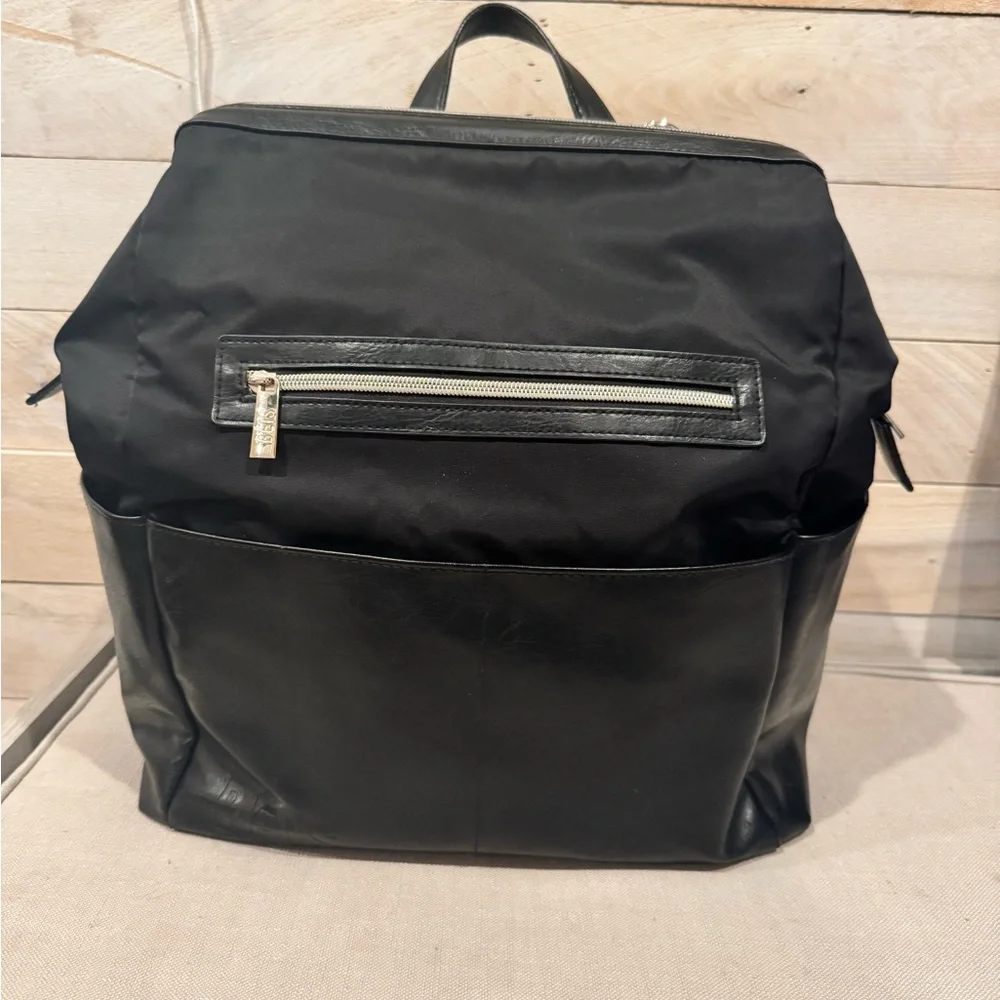 BEIS spacious black